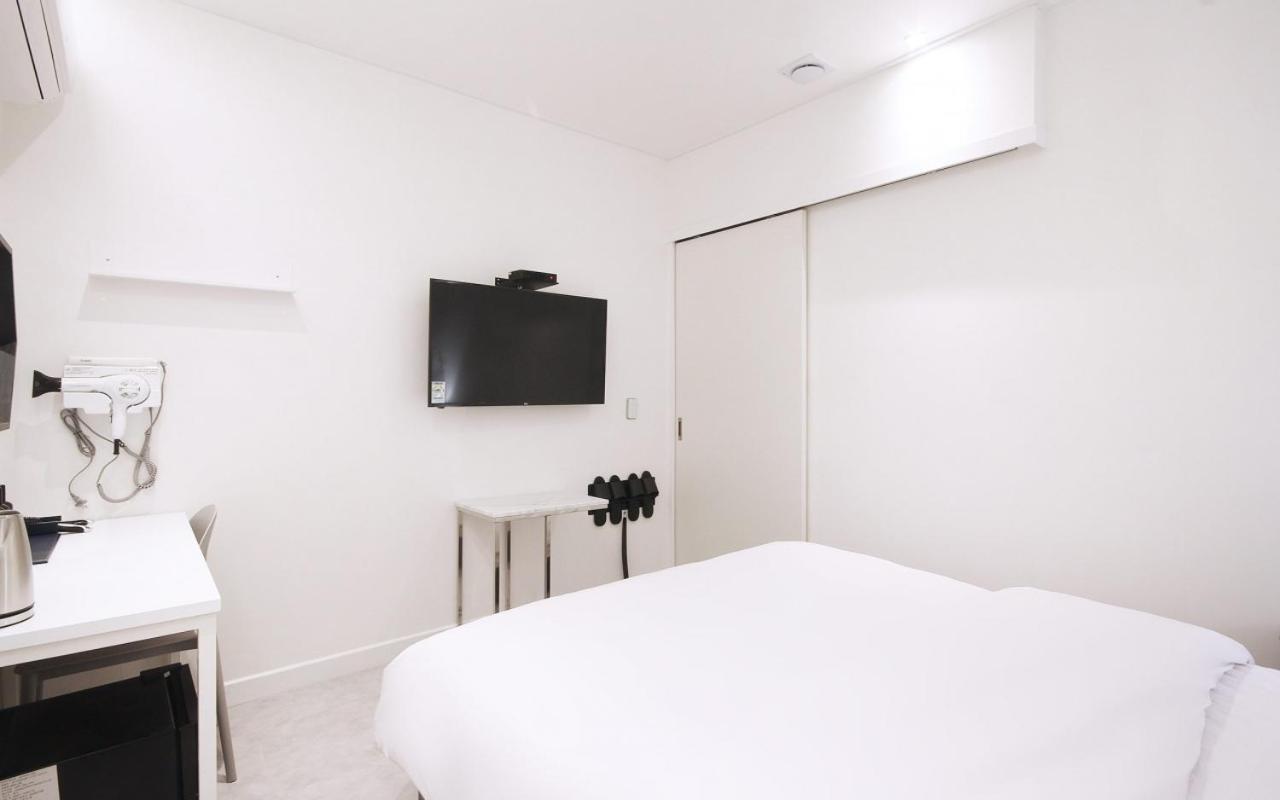 Hotel Yam Yeosu Hakdong Екстер'єр фото