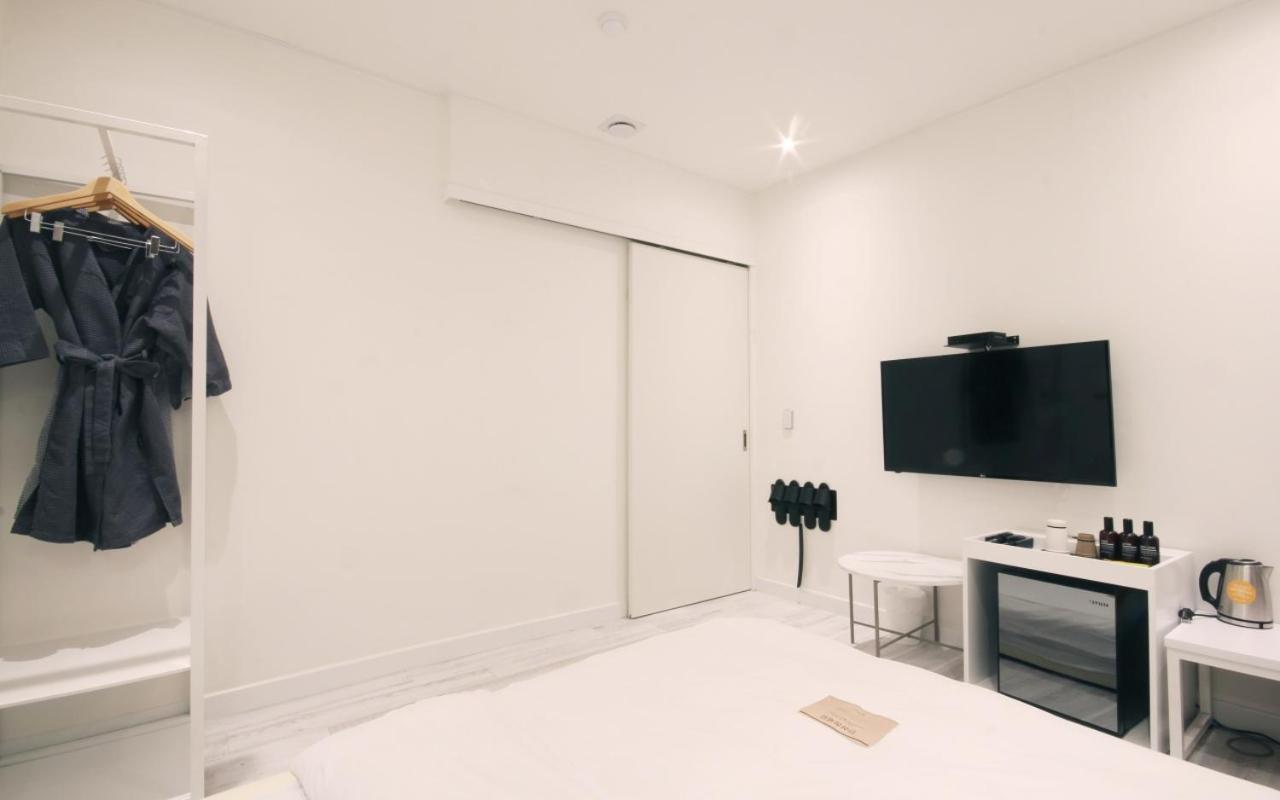 Hotel Yam Yeosu Hakdong Екстер'єр фото